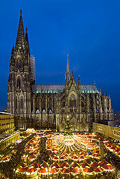 cologne christmas market spectacle